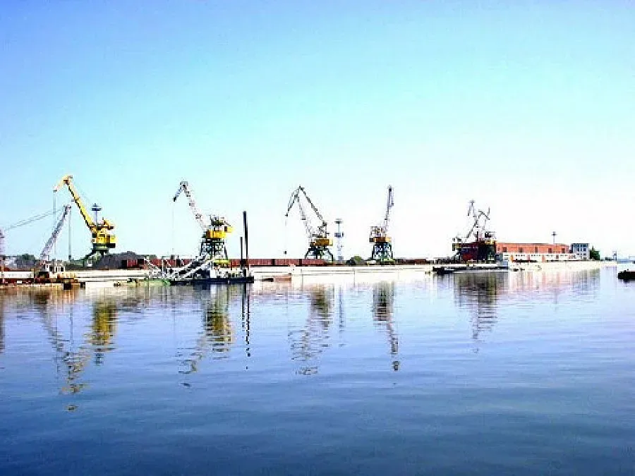 Държавата взе порт от Цветан Василев