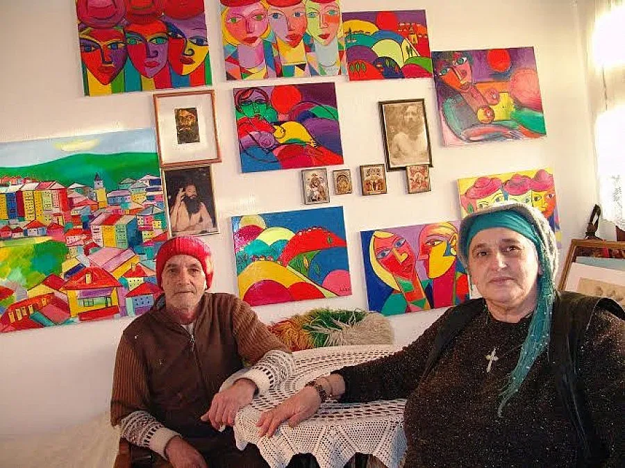 Художници живеят на хляб и вода, за да рисуват