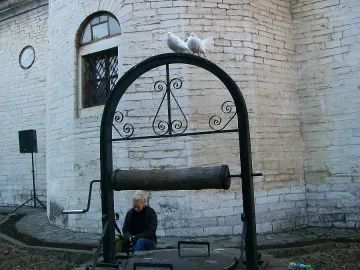 Два гълъба посрещат в "Свети Кирик"