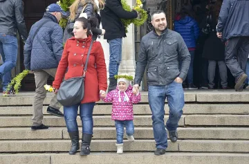 Над 10 000 пловдивчани имат имен ден на Цветница