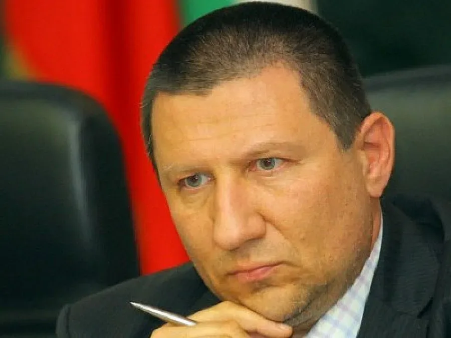 Сарафов: Цв. Василев създава мистерия около себе си