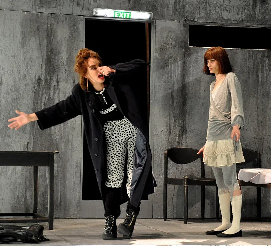 Овации за две красиви жени в Хасково