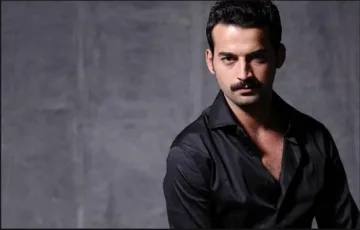 Турски актьор закла баща си