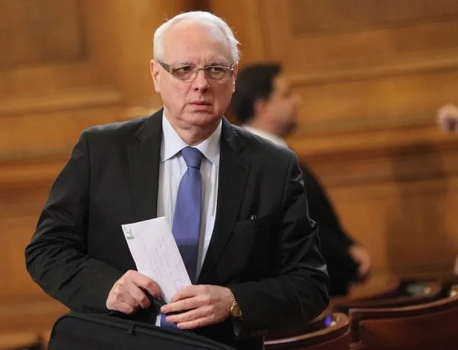 Велизар Енчев учреди движение "Българска пролет"