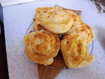 Идея за закуска! Чудни кашкавалки с кисело мляко