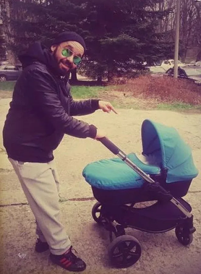 Дичо бута количка, Ники Георгиев крие сина си