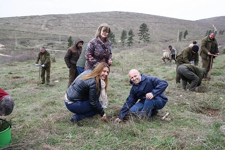 Старозагорци отбелязаха Седмицата на гората с масово залесяване