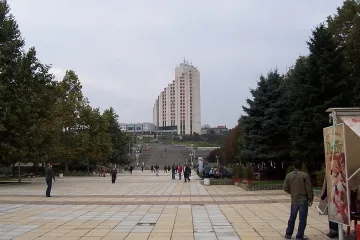 Търговци на бунт срещу забавен ремонт на центъра на Разград