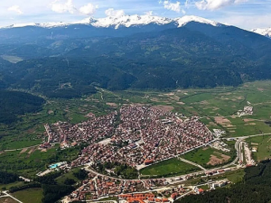 Евтини ски и нощувки пълнят Добринище за Великден