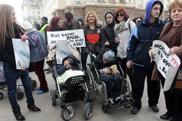 Родители настояха: Виж човека, не само увреждането