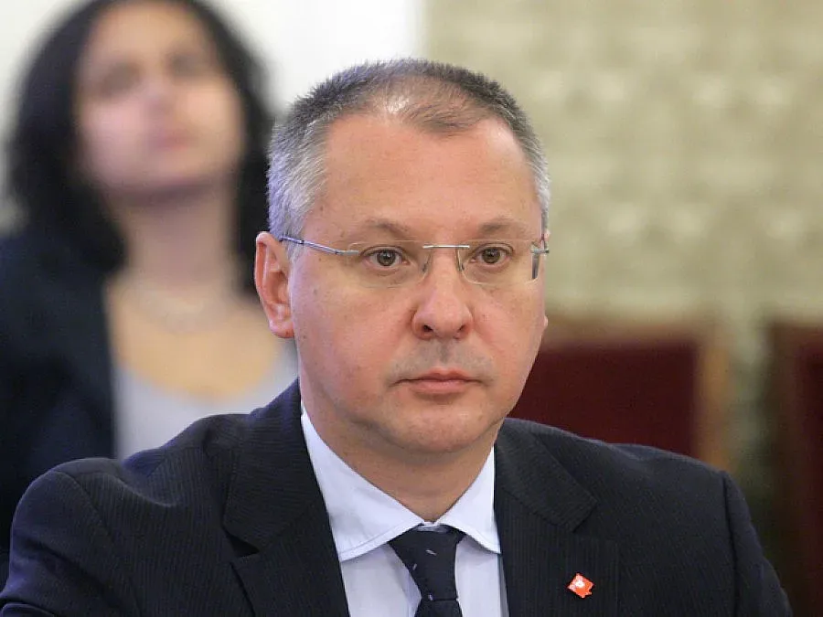 "Позитано" дава заден за поправката "анти-Станишев"