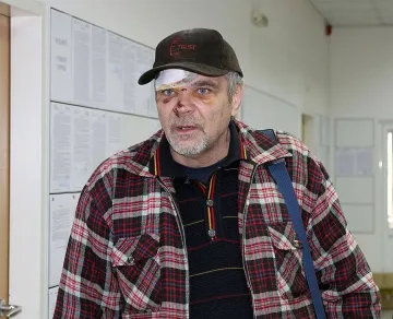 Пребиха поета, обидил девствената колежа