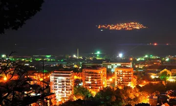 Порицание по радиото за невръстна мома