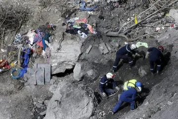 Намериха втората черна кутия на самолета