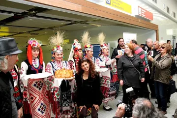 110 туристи от Израел откриха сезона в Слънчев бряг