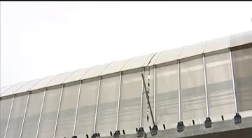 Дефекти и мръсотия в новата метро отсечка