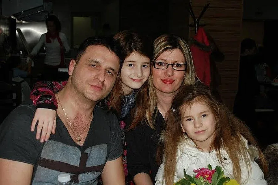 Обич и песни лекуват Ванко