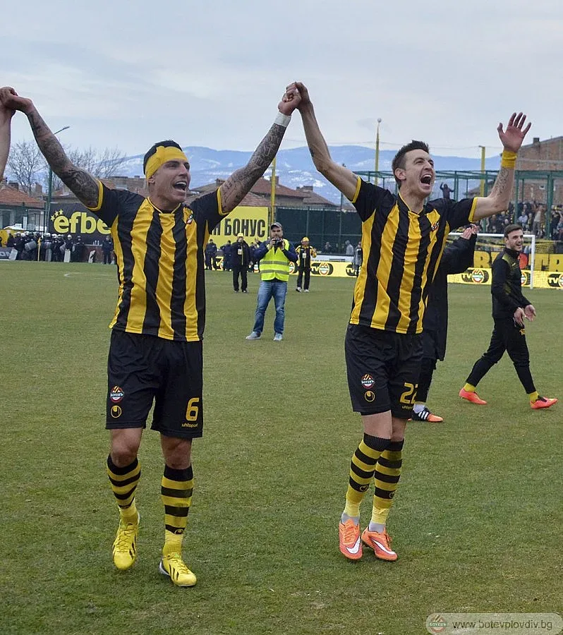 Спряха бунт в "Ботев"