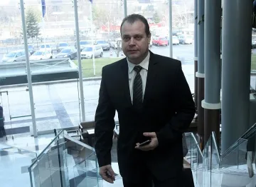 100 милиона лева трябват за дупките по магистралите