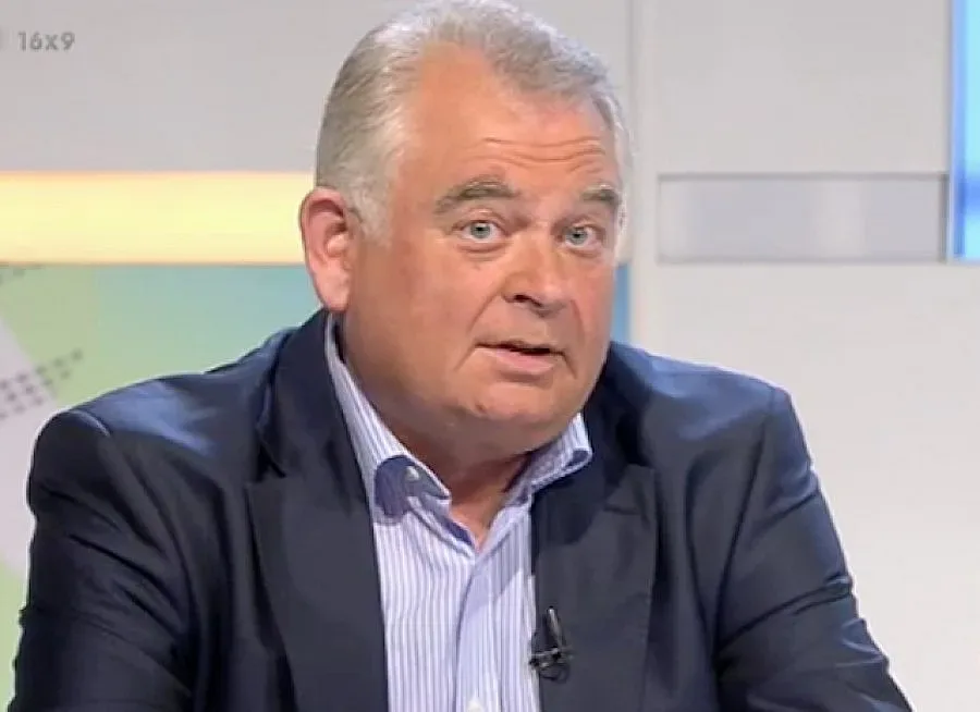 Питат двама премиери за ексшефа на разведките