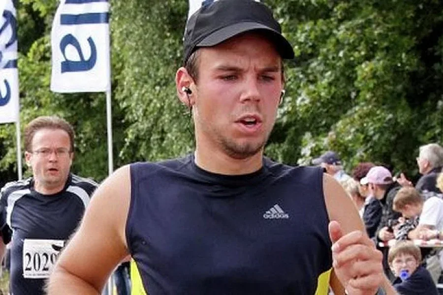 The Sunday Express: Лубиц се интересувал от гей сайтове