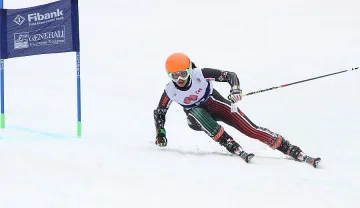 Киркова спечели седма поредна титла в гигантския слалом