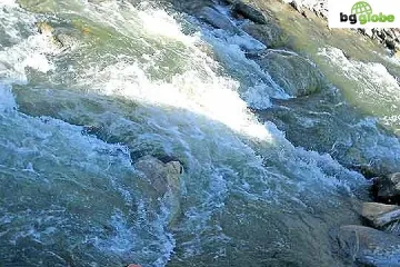 Няма опасност от преливане на река Места