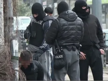 Антимафиоти по анцузи закопчаха Котката и Пехо