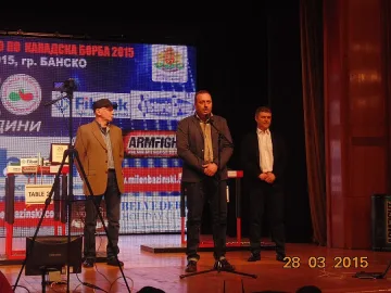 300 състезатели мерят мускули по канадска борба