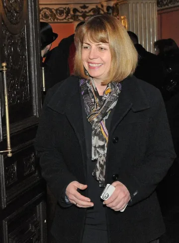 От 2 април с метро до летището