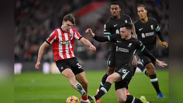 Голям Ливърпул се откъсва драстично в Англия