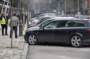 „Паркинги и гаражи” на печалба в Разлог