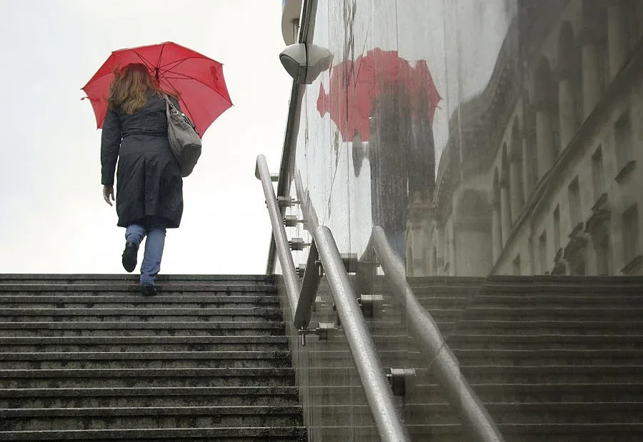 Нови валежи през уикенда