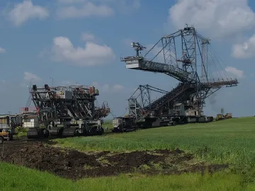 Синдикатите в мините скочиха на Добрев и Домусчиев