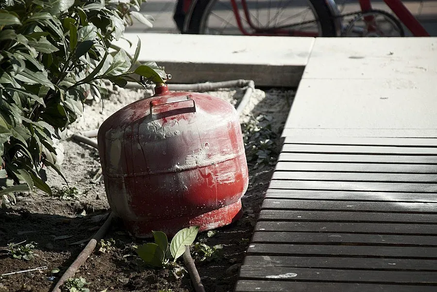 Баба и внуче се задушиха с газ в Русе