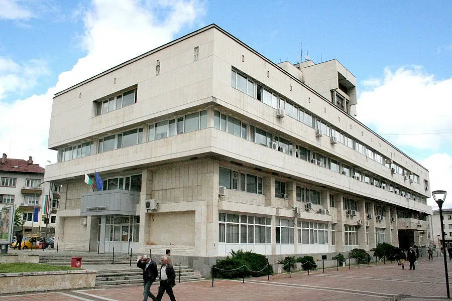 Делото срещу убиеца Хуриет вероятно ще тръгне задочно