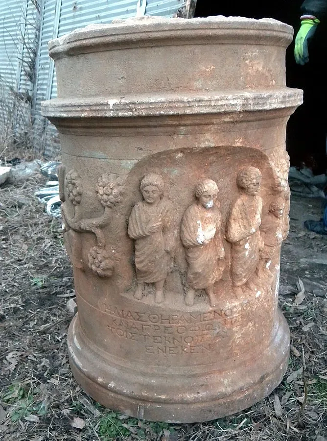 Малък Лувър в шуменски гараж