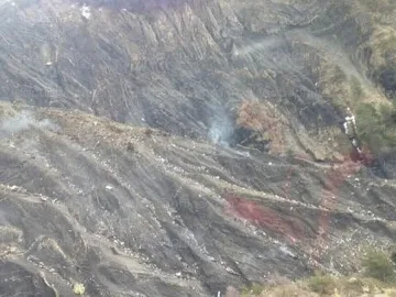 Повреден сензор блъснал самолета в скала (първа снимка)