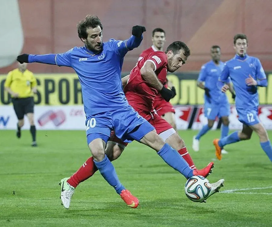 13 от "Левски" спасиха конското