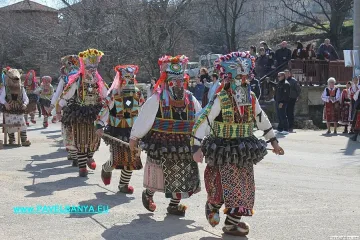 „Старци" гониха злото в родното място на Чудомир