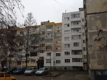 В Кърджали подписаха първите два договора за саниране