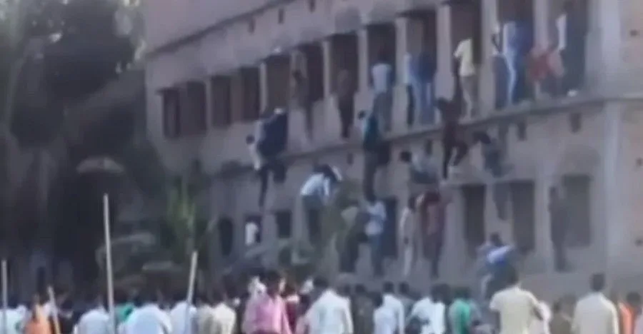 Как индийците помагат на децата си в училище? (ВИДЕО)