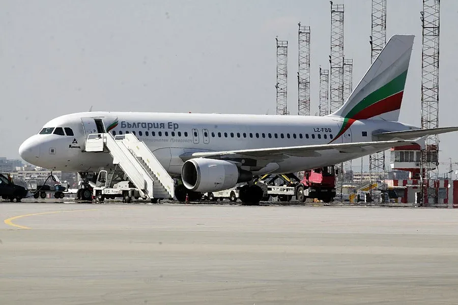 Родни авиокомпании превземат пазара