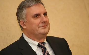 Калфин бори безработицата с почасова заетост с ваучери