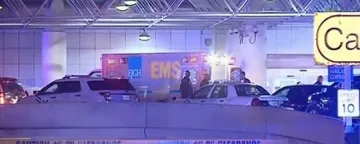 Почина мъжът, нахлул с мачете на летище в Ню Орлиънс