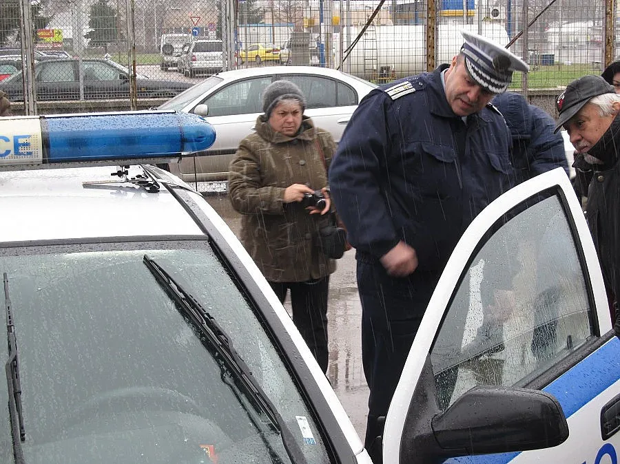 Куфар с мъртво дете изплува от Искър (ОБЗОР)