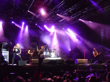 Почина барабанистът на Twisted Sister