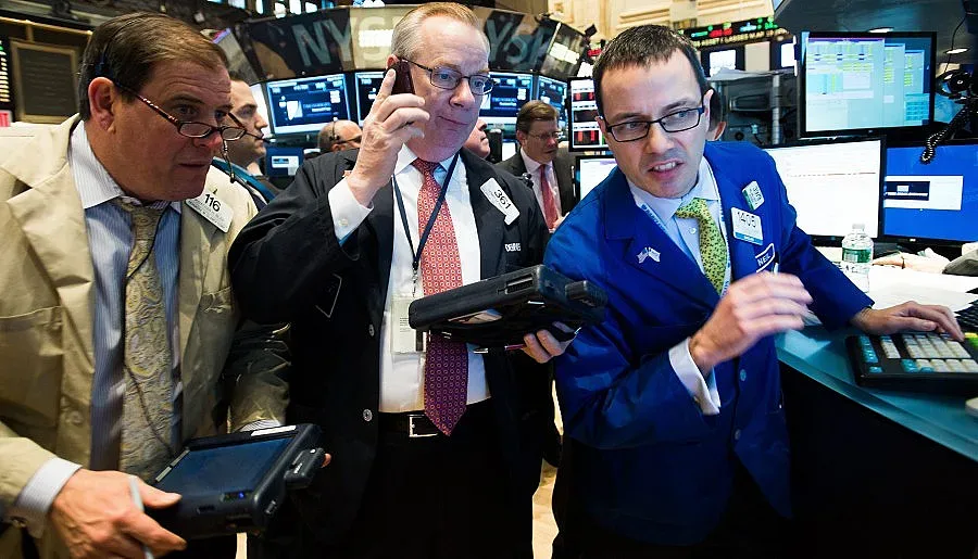 Български инвеститори взеха 25% от новия дълг (ОБЗОР)