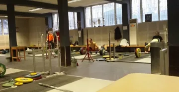 Министърът привика щангите