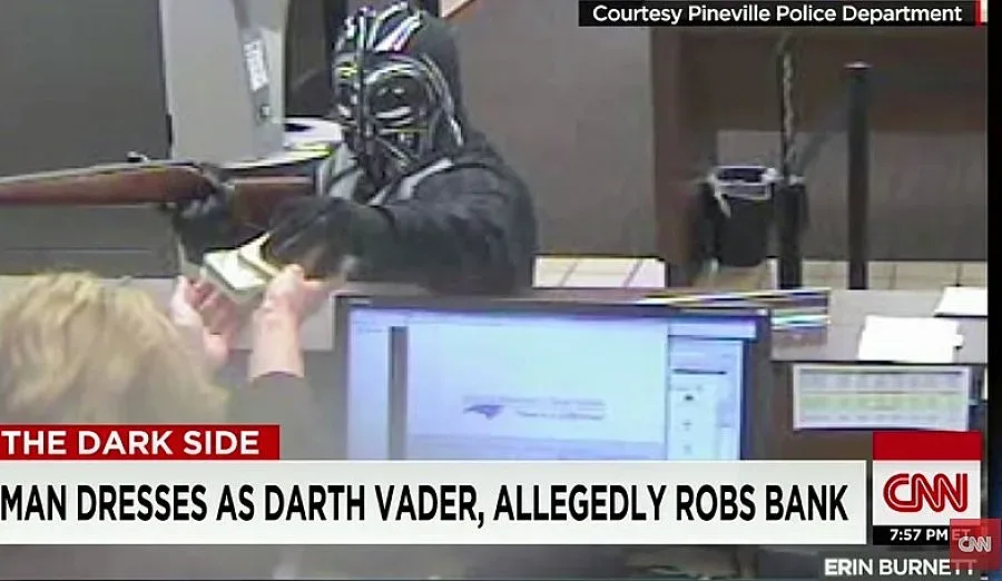 ВИДЕО: Дарт Вейдър обра банка в САЩ 